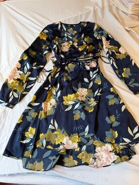 Lulu's Navy Floral V-Neck Dress with Yellow Accents